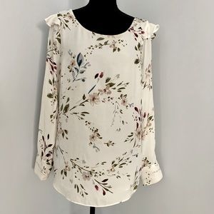 WHBM floral blouse with buttoned slit lantern sleeves